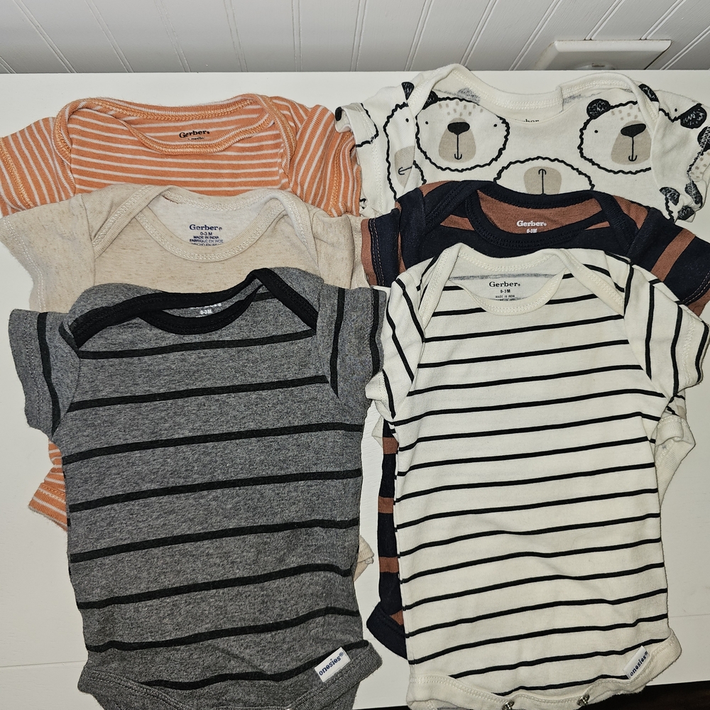 🔸️5 FOR $25 Gerber Baby Bodysuit Collection - Set Of 6